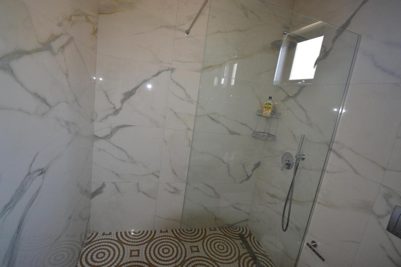 Apartmán Luxury Penthouse B&E Sarandë Exteriér fotografie
