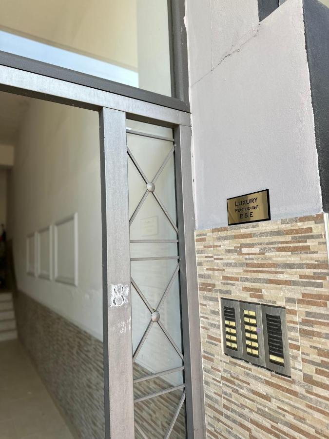 Apartmán Luxury Penthouse B&E Sarandë Exteriér fotografie