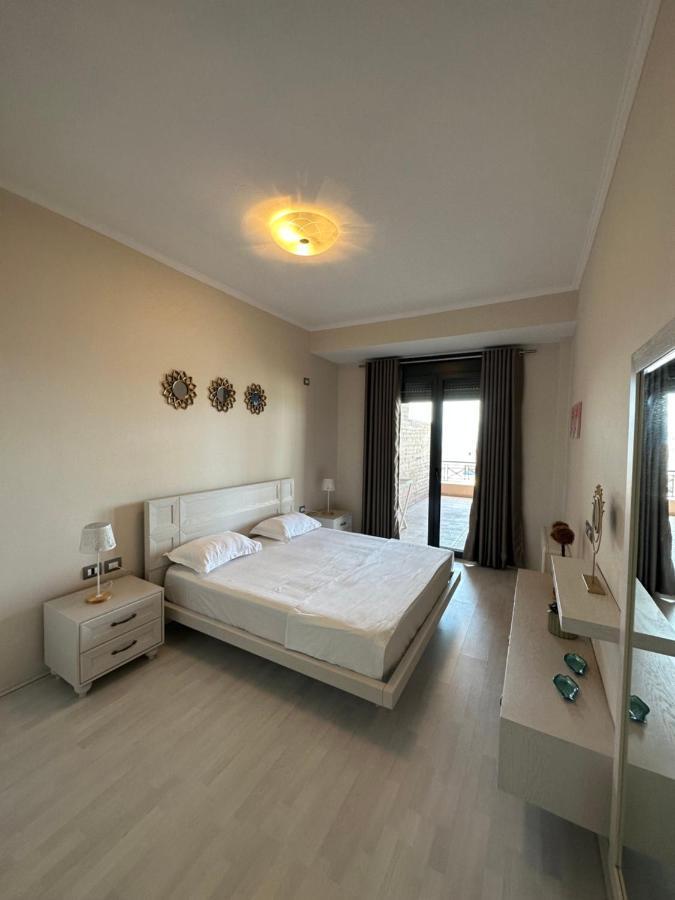Apartmán Luxury Penthouse B&E Sarandë Exteriér fotografie