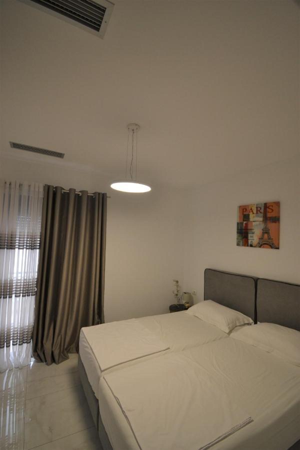 Apartmán Luxury Penthouse B&E Sarandë Exteriér fotografie